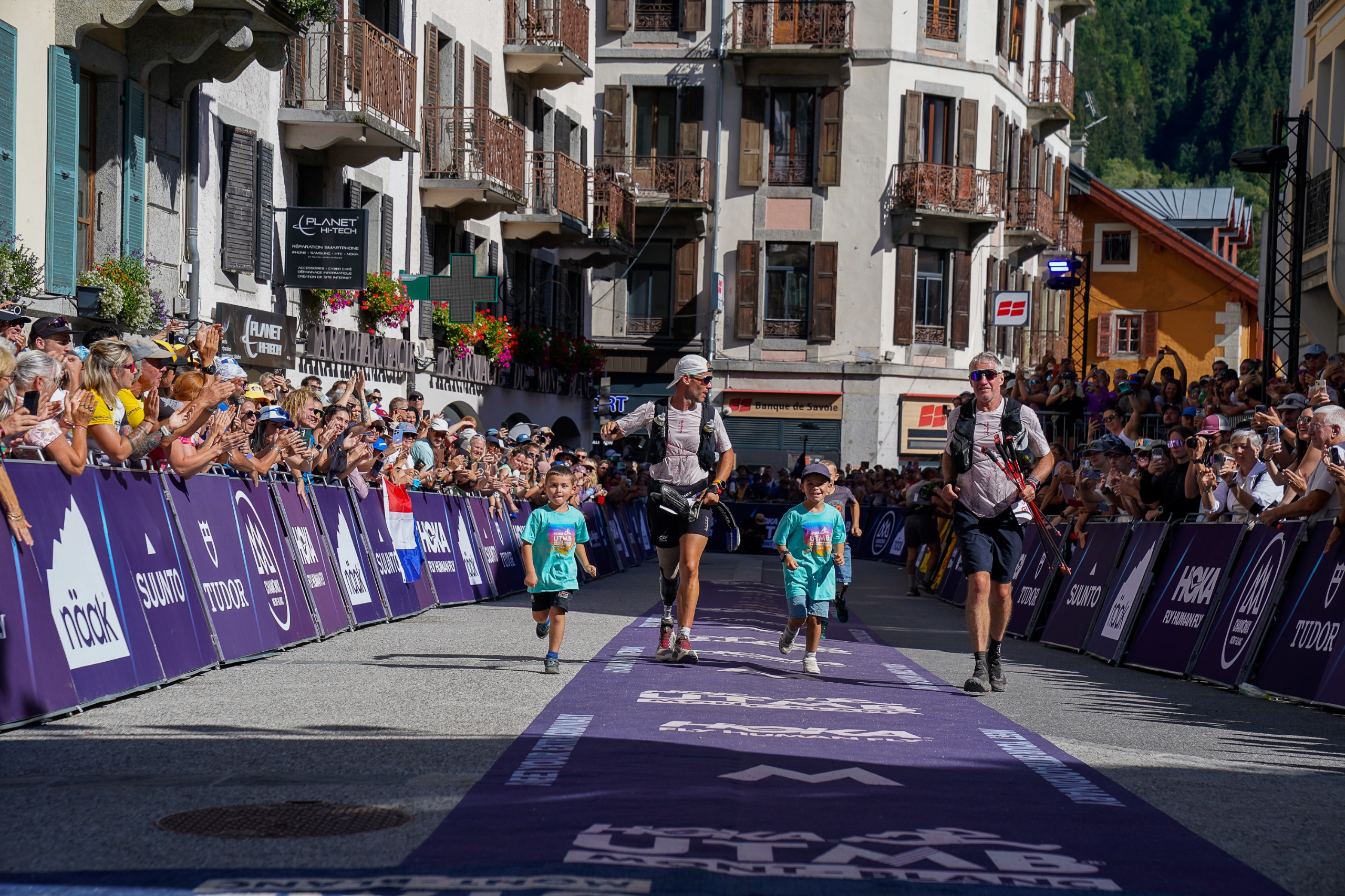 Julien Veysseyre Makes History as First Amputee to Finish the UTMB After Almost Quitting