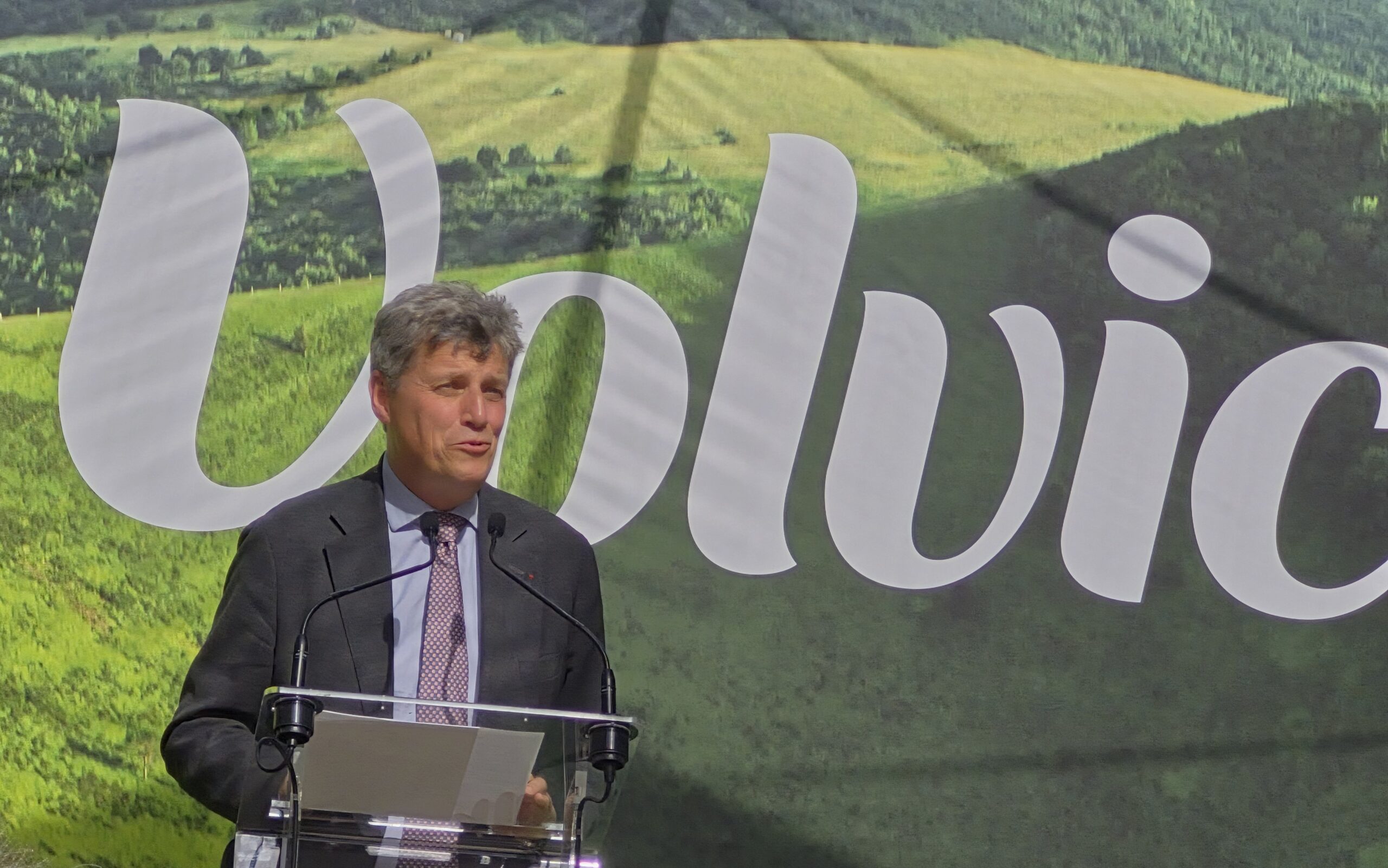 Antoine de SAint-Affrique est venu en personne à Volvic annoncer l'investissement de 50 M€ d'ici 2030 (Geneviève Colonna d'Istria)